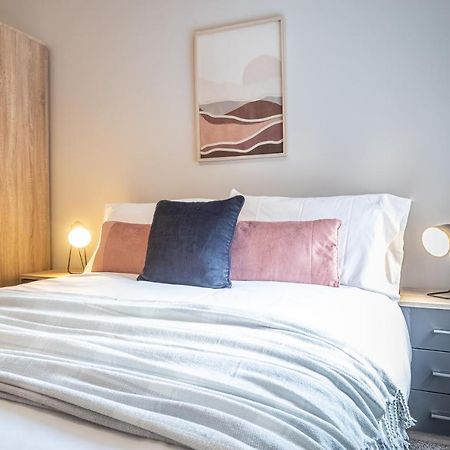 Elegant 1 Bedroom Apartments View & Parking By Opulent Sunderland (Tyne and Wear) Exterior foto